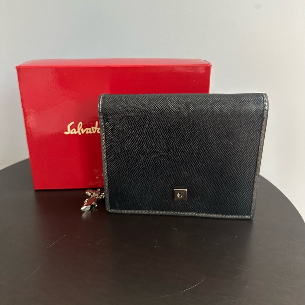 Ferragamo Compact Bifold Wallet – Black / Silver Metallic with Box